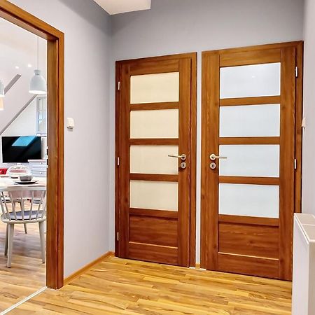 Attic Apartment On Waterfront / View / Netflix Prague Extérieur photo